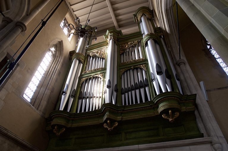 Soniccouture – ALL SAINTS ORGAN 1.1 (KONTAKT)